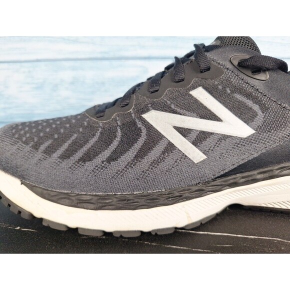 New Balance Fresh Foam 860v11 Running Shoes Black Men\'s Sz10.5 main image 16